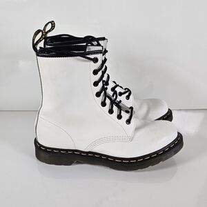 Dr Martens 1460 Smooth Leather Lace Up Boots up Boots White Size UD 10 EU 42